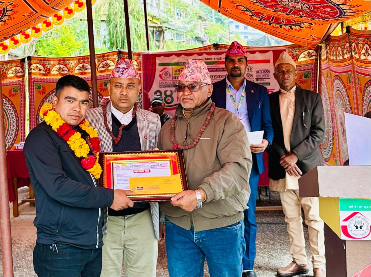 पत्रकार सुवास बस्नेत सम्मानित