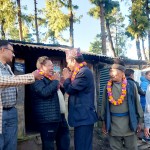 घरदैलो कार्यक्रममा व्यस्त छन् उम्मेद्धवारहरु
