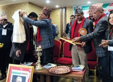 ई दैनिक खबरका प्रकाशक लामालाई पशुपति स्मृति सहकारीता पुरस्कार