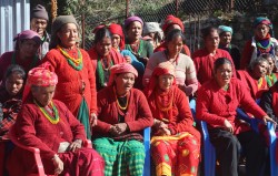 क्याम्पोलमा आयोजना गरिएको हाजिरीजवाफ प्रतियोगितामा दुवारेडाँडा प्रथम