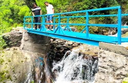च्छोरोल्पा जाने पदमार्गमा दर्जनौ साँघु निर्माण 