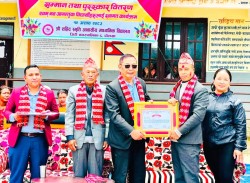 शहीद स्मृति माविका उत्कृष्ट नतिजा ल्याउने शिक्षकहरु सम्मानित