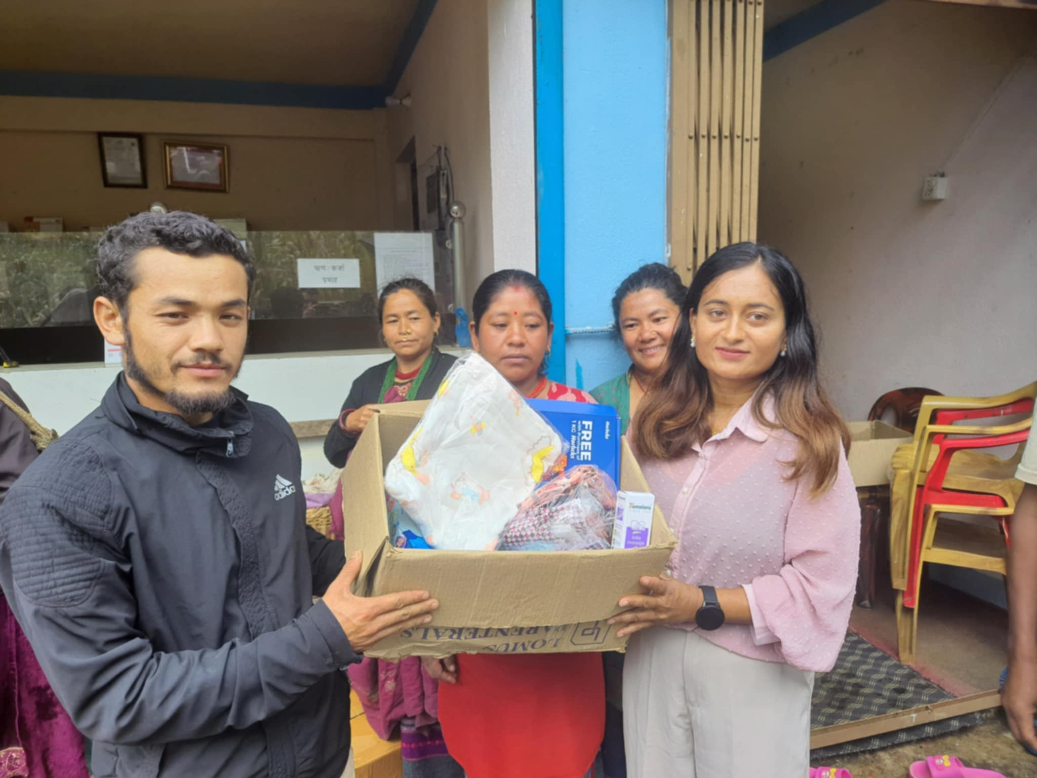 कालिञ्चोकमा शिशु स्याहार सामग्री वितरण