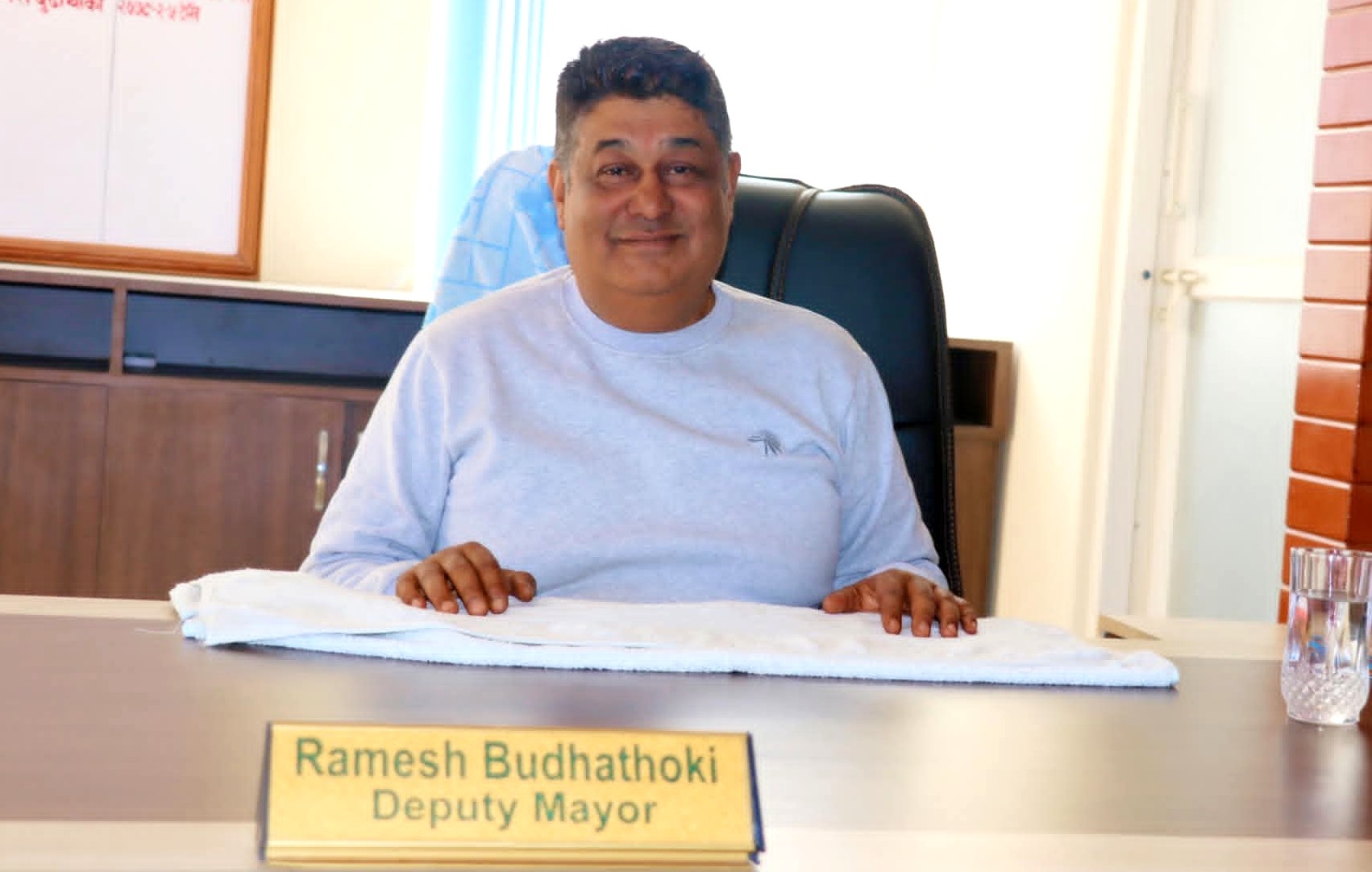 आफ्नो सुविधाको गाडी मानव सेवामाः उपप्रमुख रमेश बुढाथोकी 