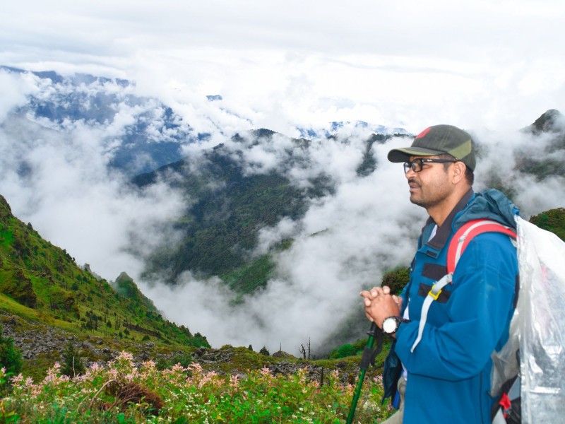 घुम्नकै लागि जन्मेका आचार्य