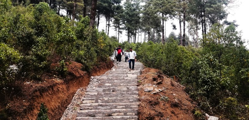 सिमपानीदेखि भ्यूटावरसम्म दुई हजार सिंढी निर्माणहुँदै