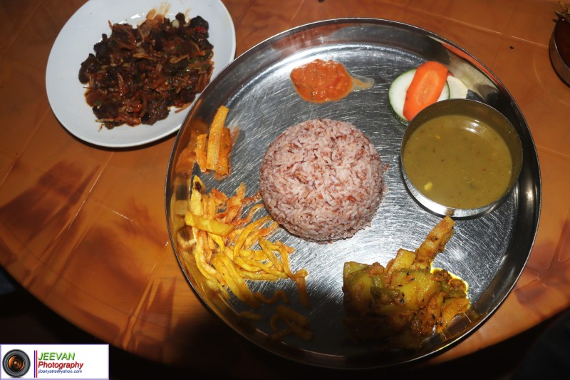 शैलुङ इको भिलेजमा शैलुङ मार्सी चामलको स्वाद