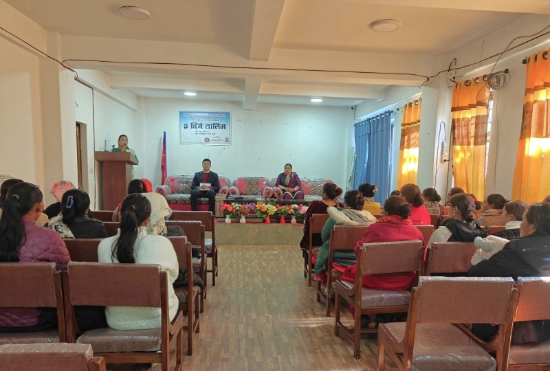 गौरीशंकर गाउँपालिकामा महिलालाई प्रस्ताव लेखन तथा अनुदान माग सम्बन्धी तालिम