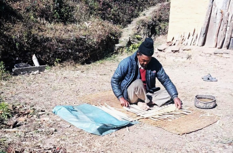 सुरेलको परम्परागत पेशा संकटमा